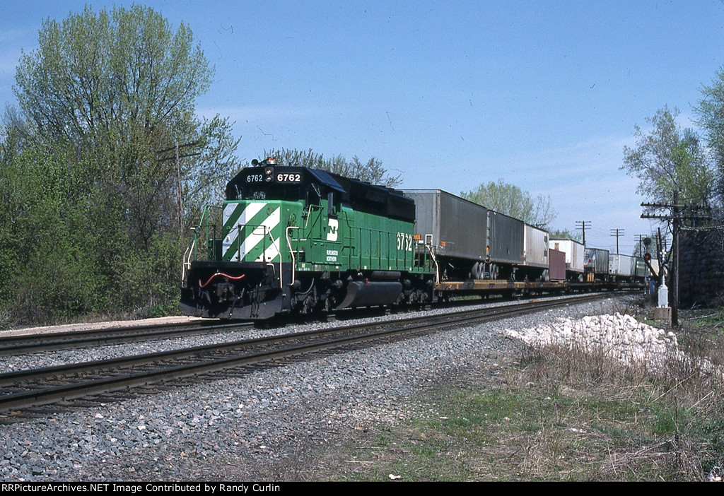 BN 6762 on Train #42